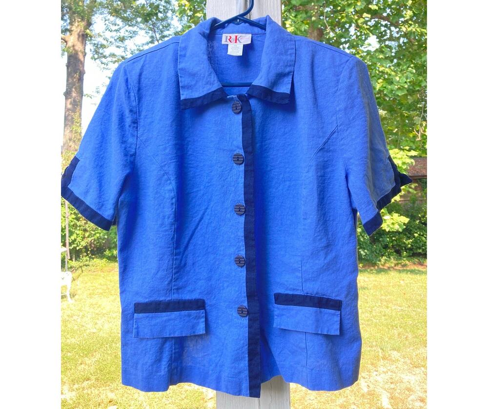 R & K Originals -Coastal 90s Vintage Linen Blend Top with Adorable Detailing-M/L